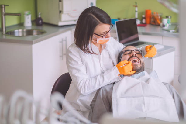 Best Emergency Tooth Extraction  in Rio Bravo, TX